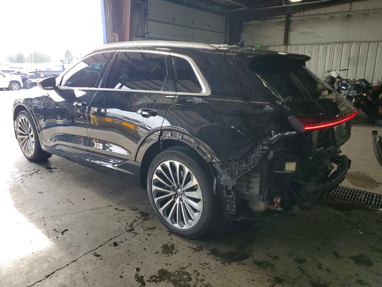 2019 AUDI E-tron VIN WA1VABGE2KB023281 photo 2