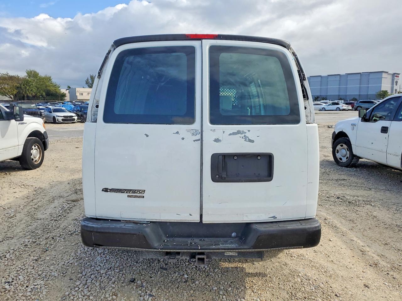 2013 CHEV Express VIN 1GCWGFCA1D1904307 photo 6
