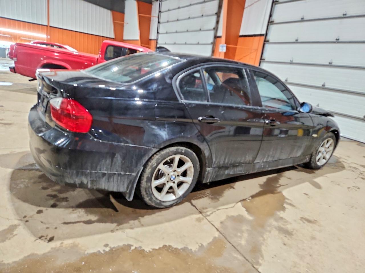 2008 BMW 3 series VIN WBAVC93578K039707 photo 3
