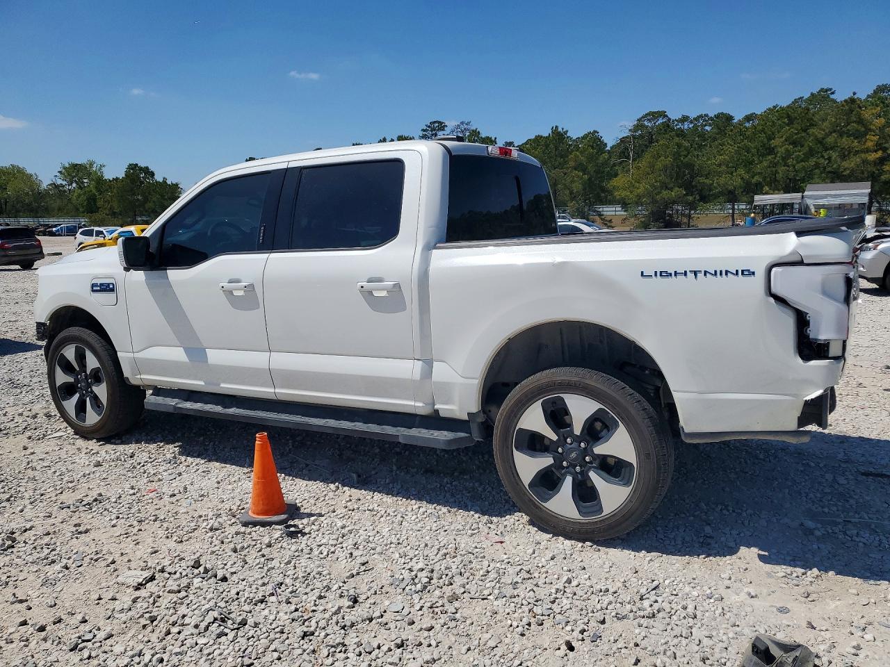 2024 Ford F150 VIN 1FT6W7L71RWG29707 photo 2
