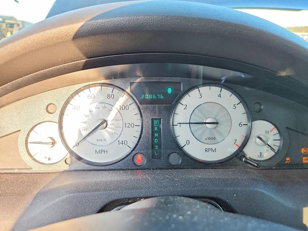 2009 Chrysler 300 VIN 2C3LA53V19H506822 photo 9