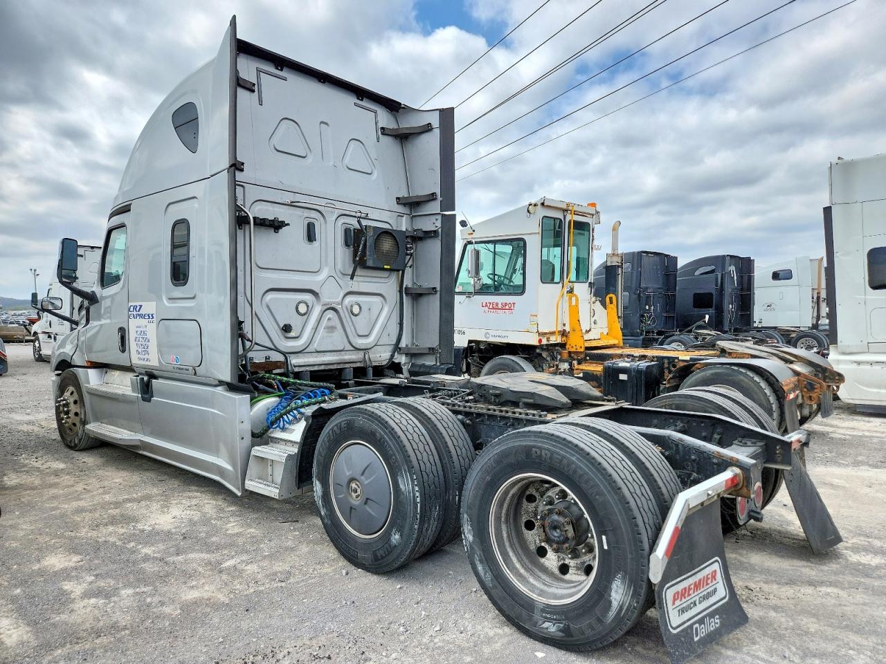 2020 FREIGHTLINER All other VIN 3AKJHHDR3LSLS7741 photo 3