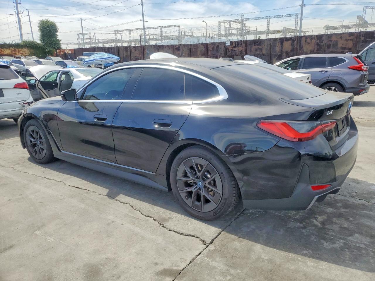 2023 BMW All other VIN WBY73AW0XPFN82228 photo 2