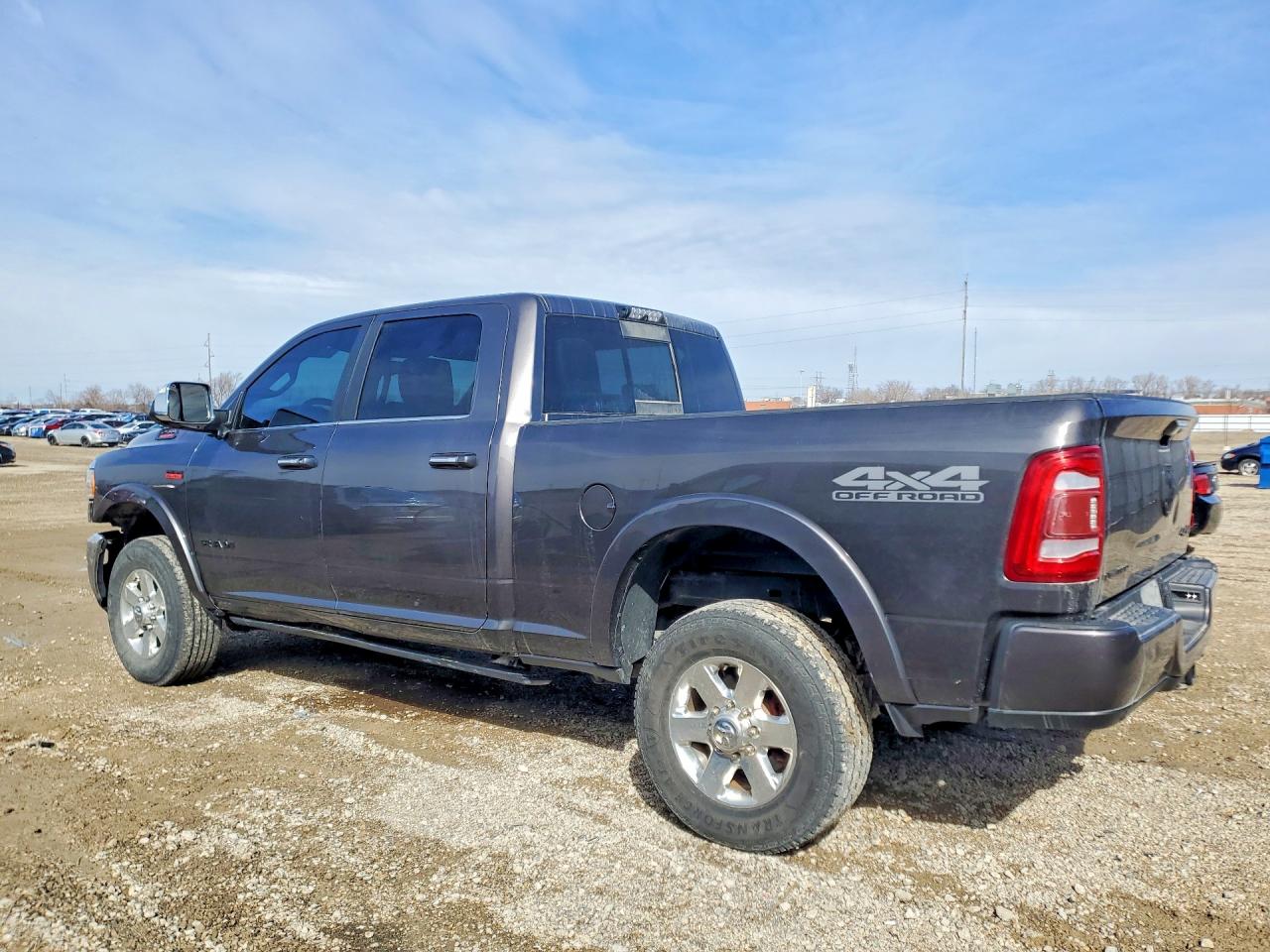 2021 Ram 2500 VIN 3C6UR5SJ5MG540625 photo 2