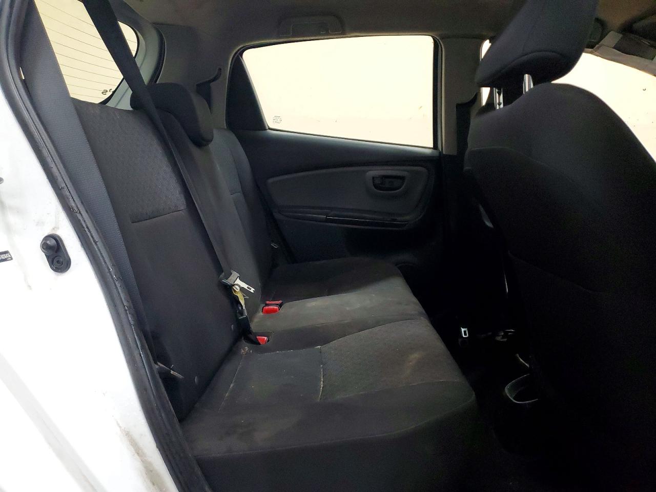 2015 Toyota Yaris VIN VNKKTUD39FA036436 photo 10