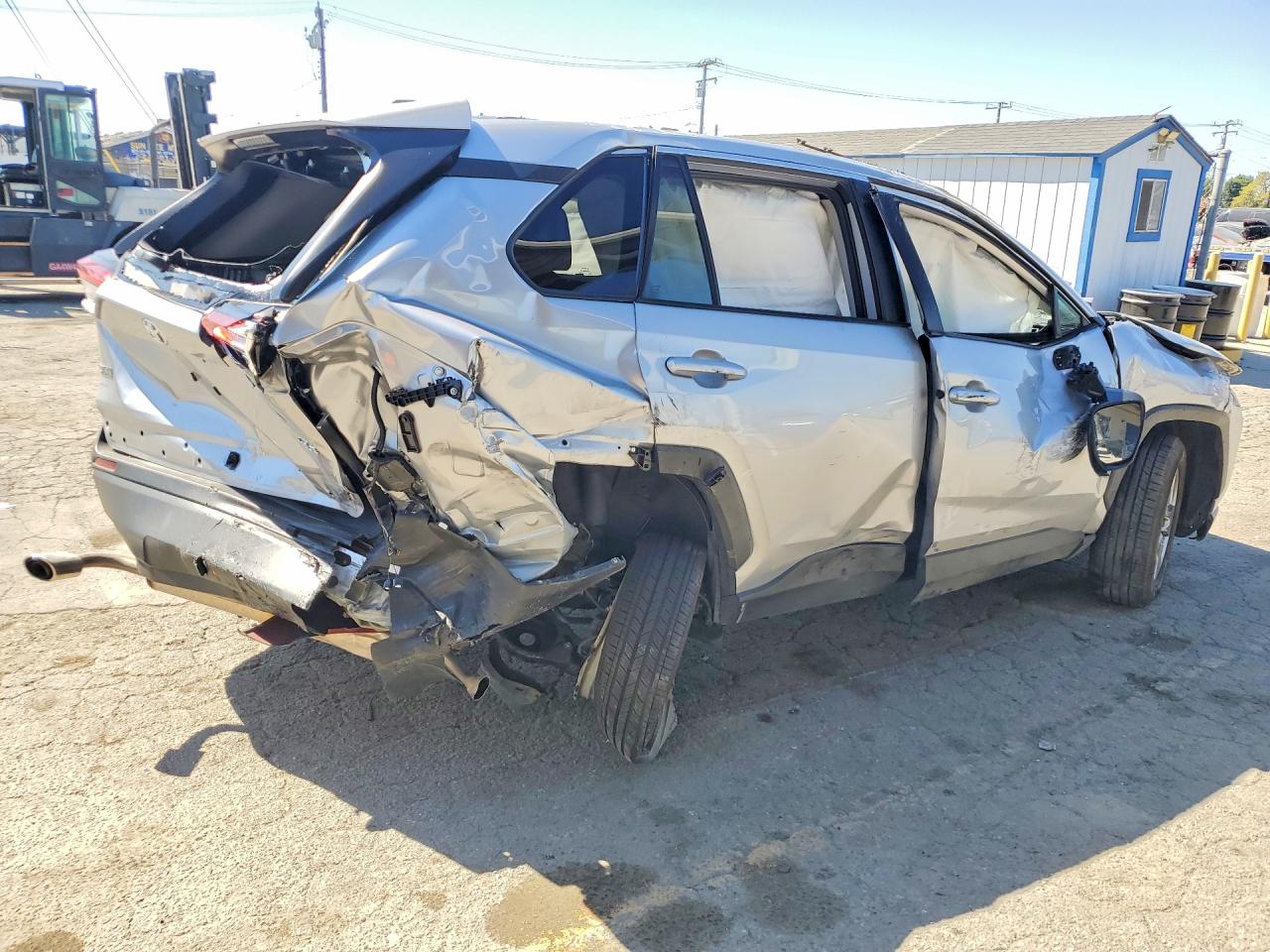 2024 Toyota Rav4 VIN 2T3W1RFV9RC281711 photo 3
