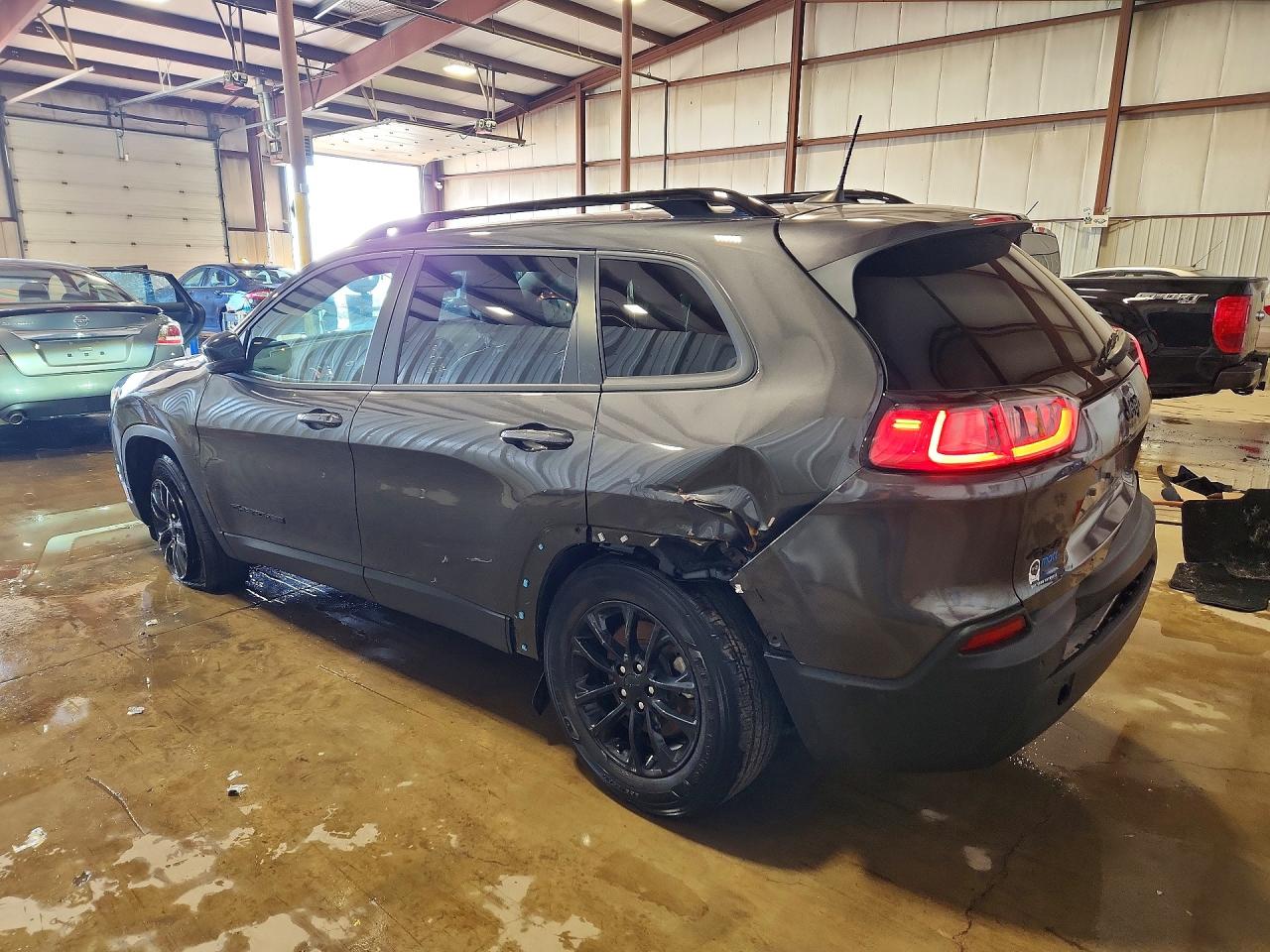 2023 Jeep Cherokee a VIN 1C4PJMMB3PD106511 photo 2