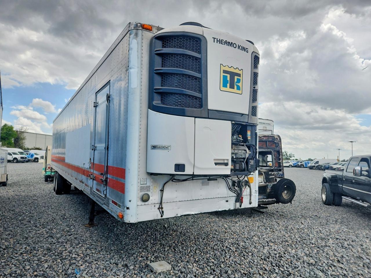 2005 UTILITY All models VIN 1UYVS24895U407716 photo 1