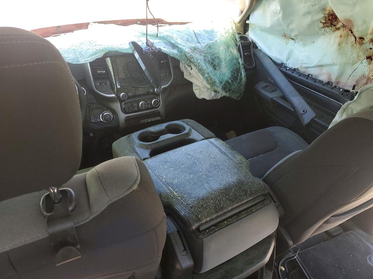 2020 Ram 1500 VIN 1C6SRFFT6LN233446 photo 8