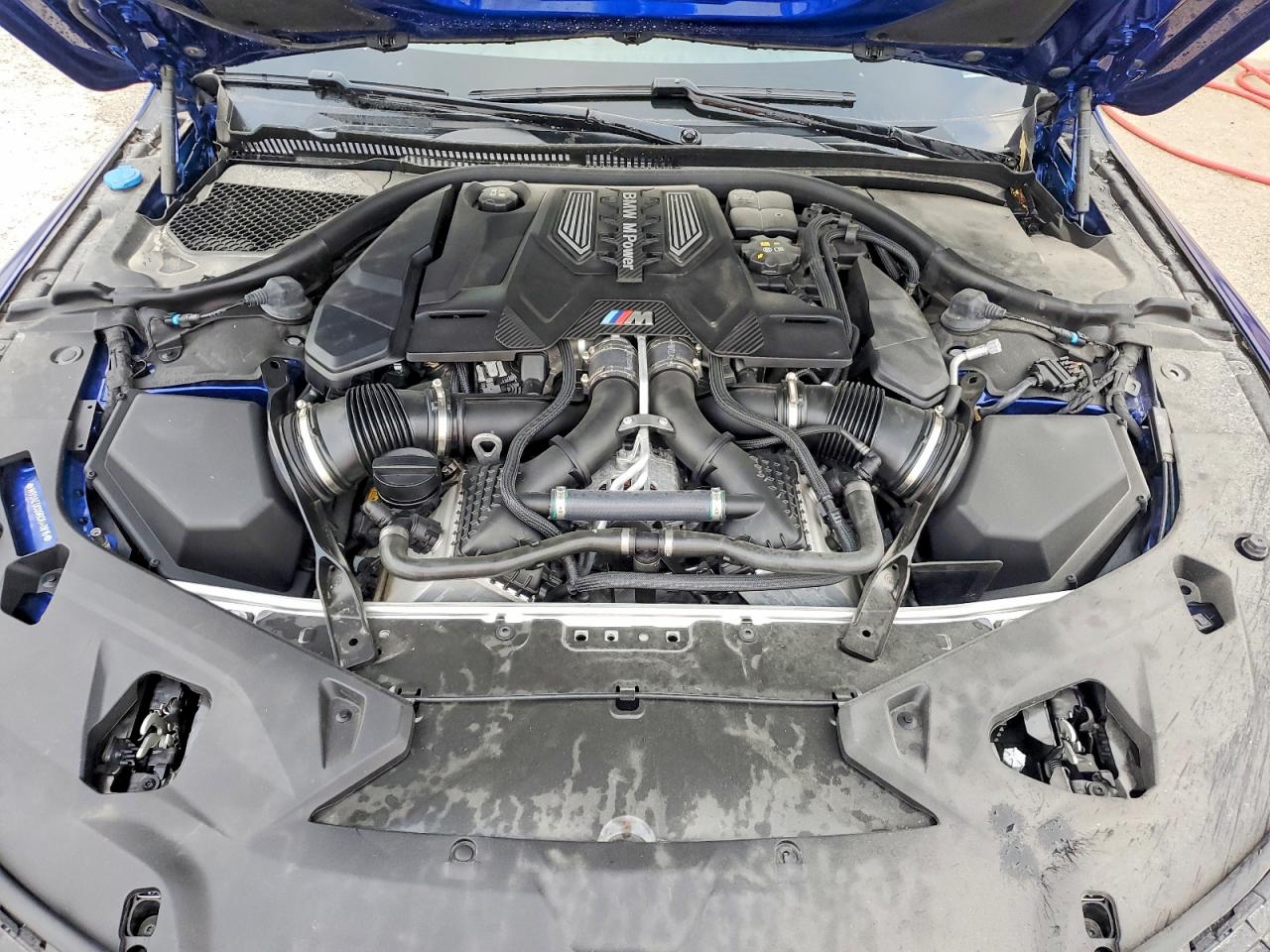2024 BMW M8 VIN WBSAE0C09RCR46815 photo 11