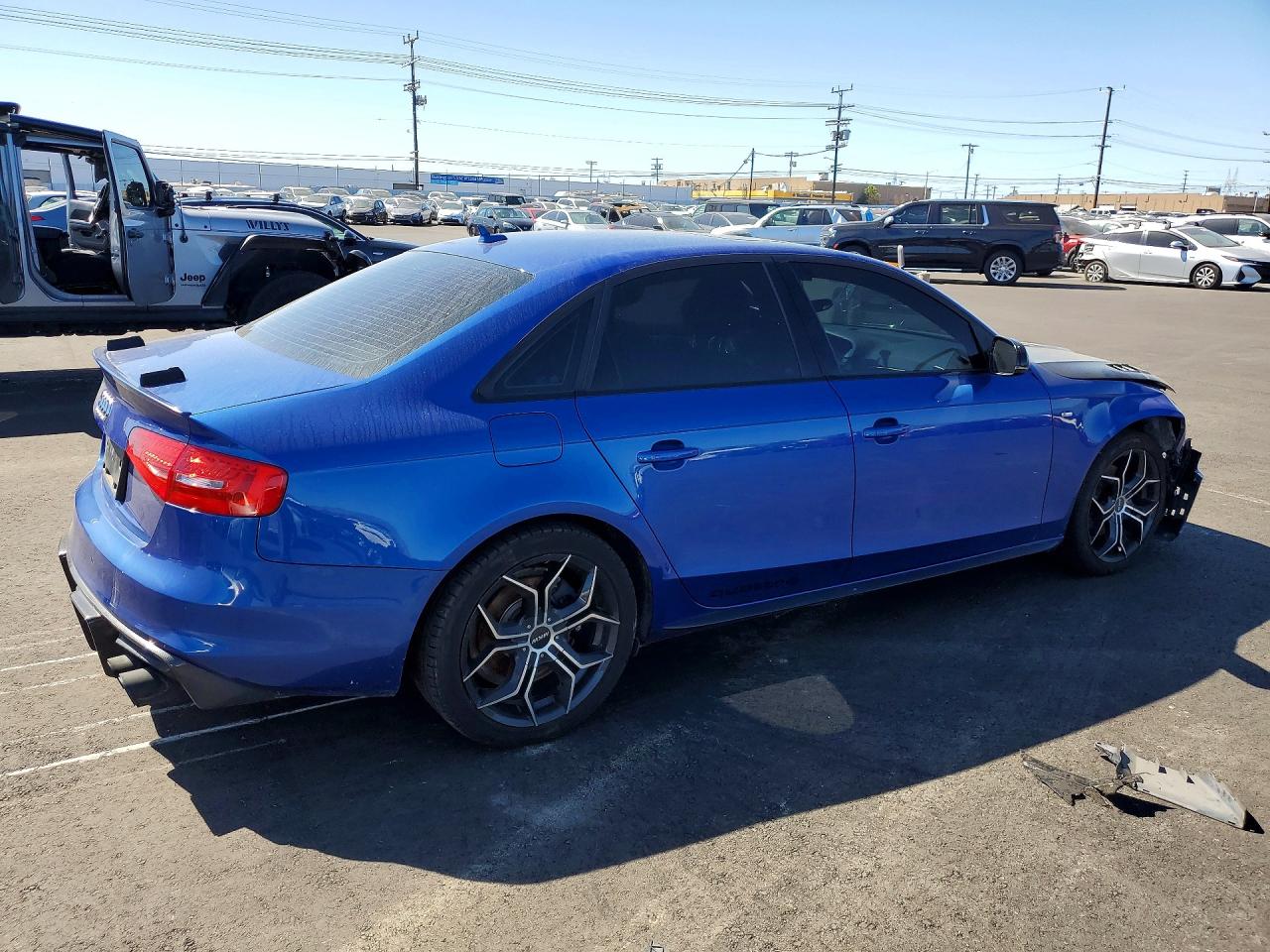 2016 Audi A4 VIN WAUFFAFLXGA009824 photo 3