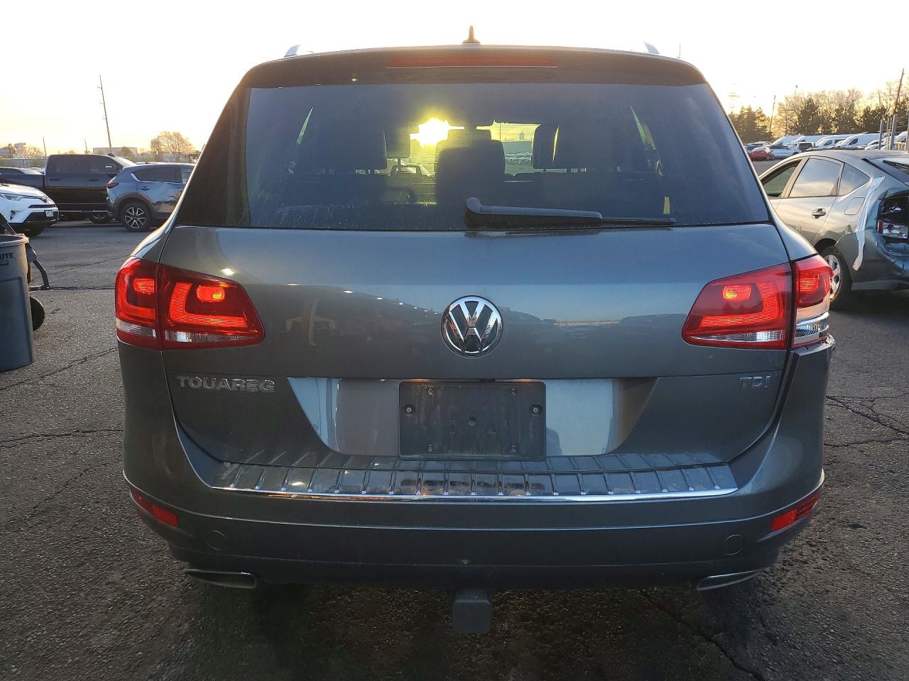 2013 Volkswagen Touareg VIN WVGEP9BP9DD010343 photo 6