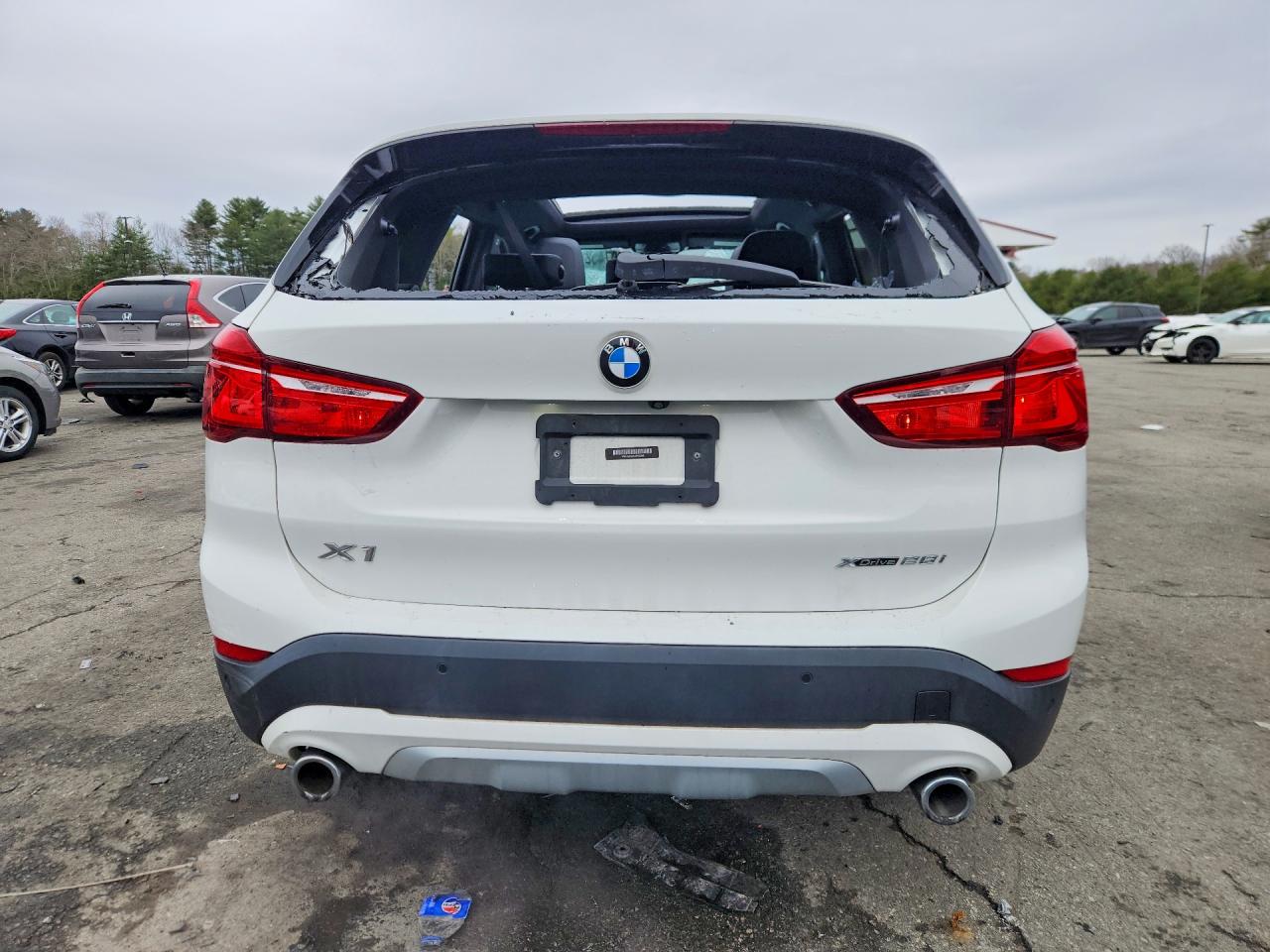 2020 BMW X1 VIN WBXJG9C04L5P22386 photo 6