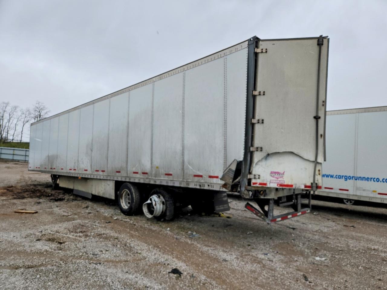 2018 WABA Unknown VIN 1JJV532D6JL049851 photo 3
