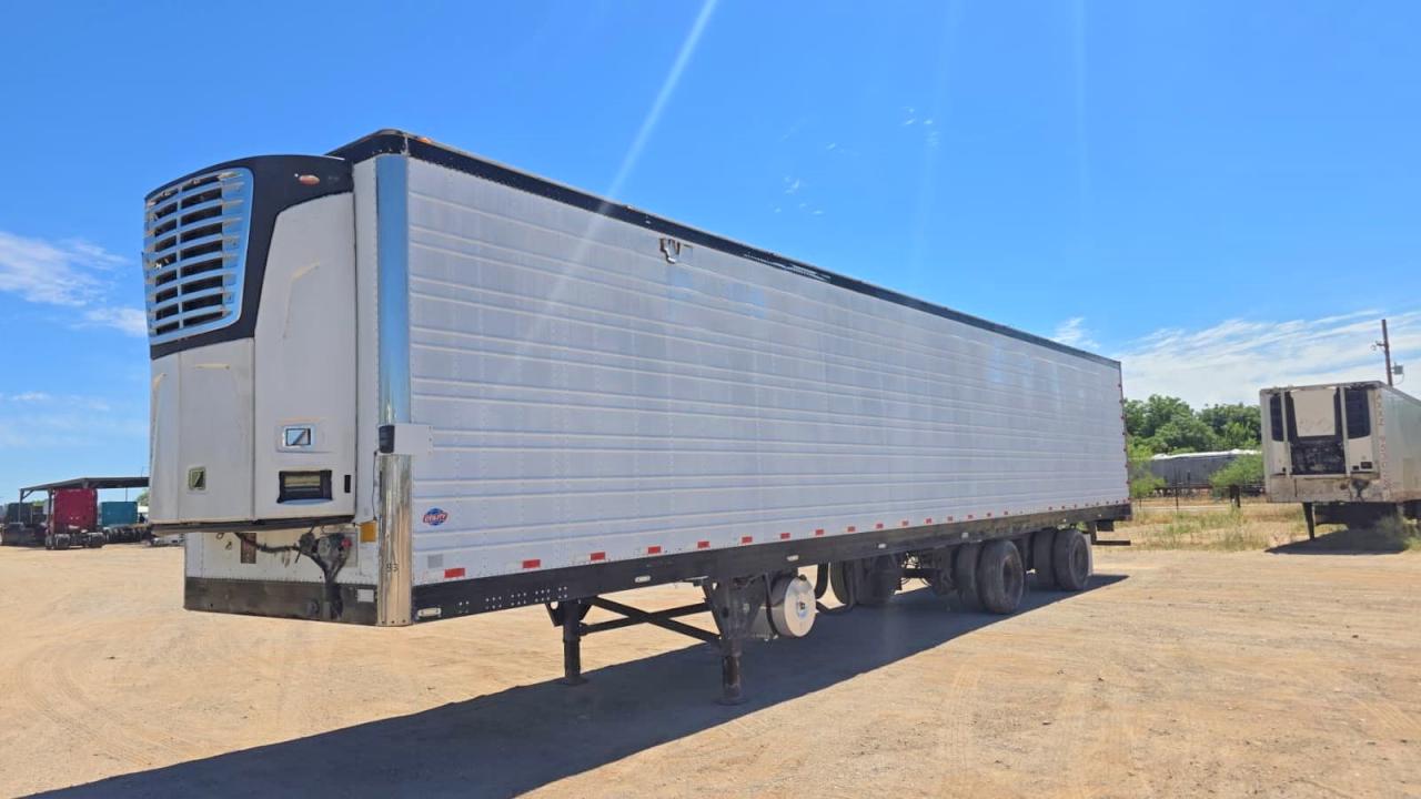 2011 UTILITY Vs2ra VIN 1UYVS2530BM095011 photo 2