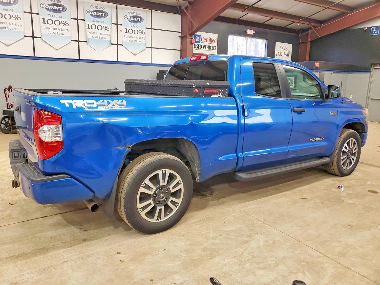 2018 TOYOTA Tundra VIN 5TFUY5F12JX760088 photo 3