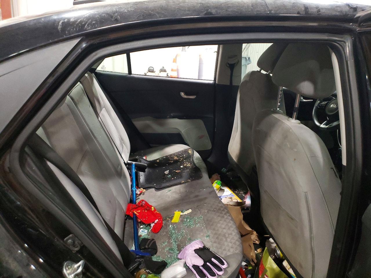 2019 Kia Rio VIN 3KPA24AB2KE213726 photo 10