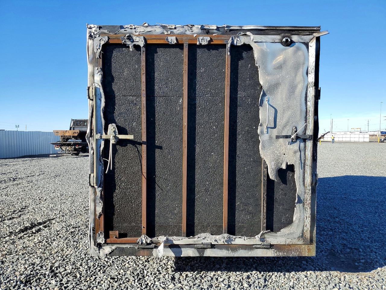 2024 R Trailer VIN 55ZR1EB21R1012111 photo 9