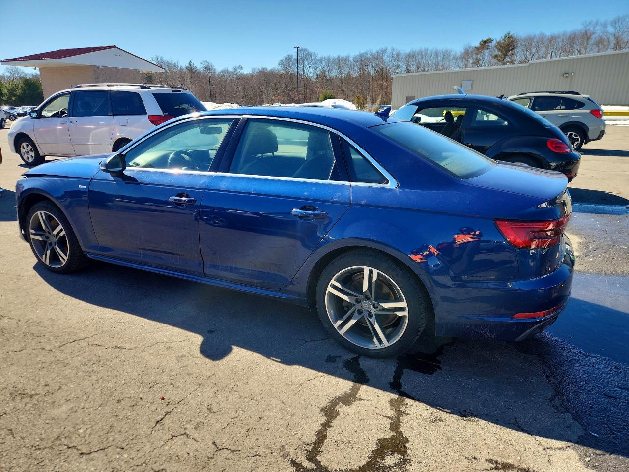 2017 Audi A4 VIN WAULMAF47HN036121 photo 2