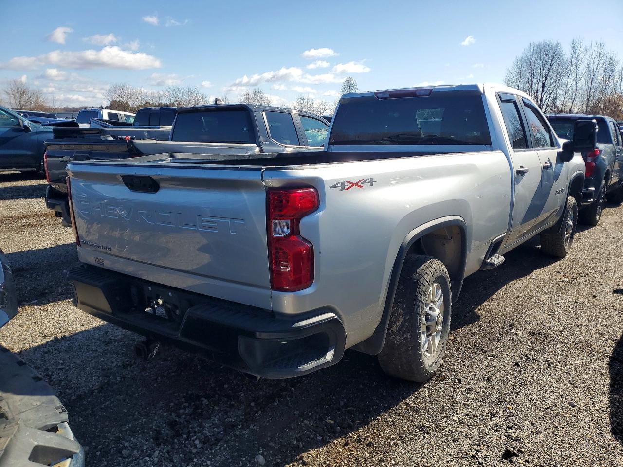 2021 CHEVROLET All models VIN 1GC5YLE71MF262344 photo 3