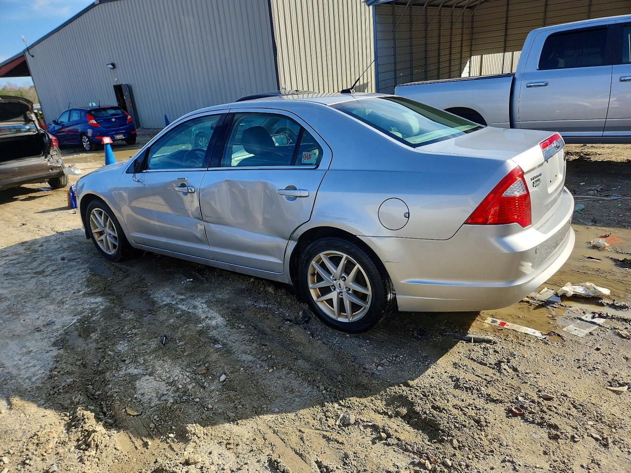 2011 Ford All models VIN 3FAHP0JA1BR315128 photo 2