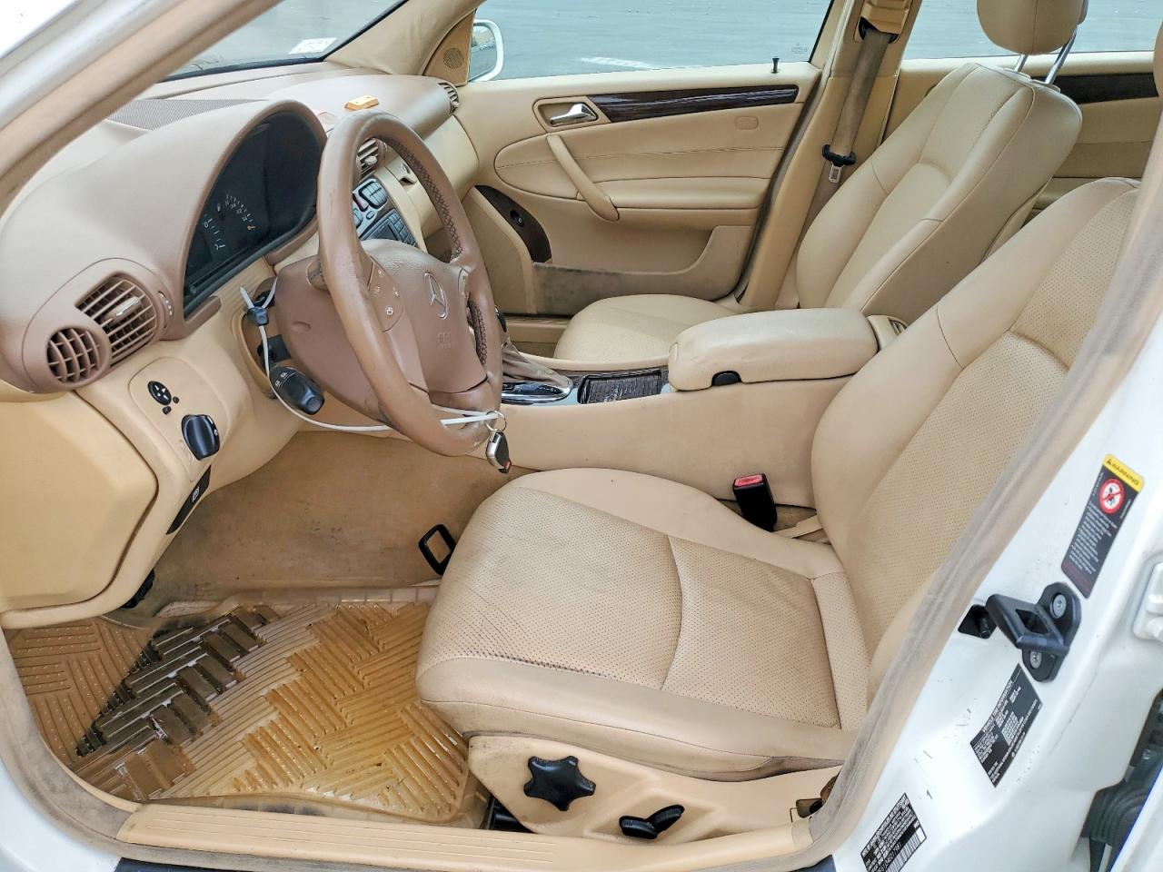 2004 Mercedes-Benz C class VIN WDBRF61J34E017981 photo 7
