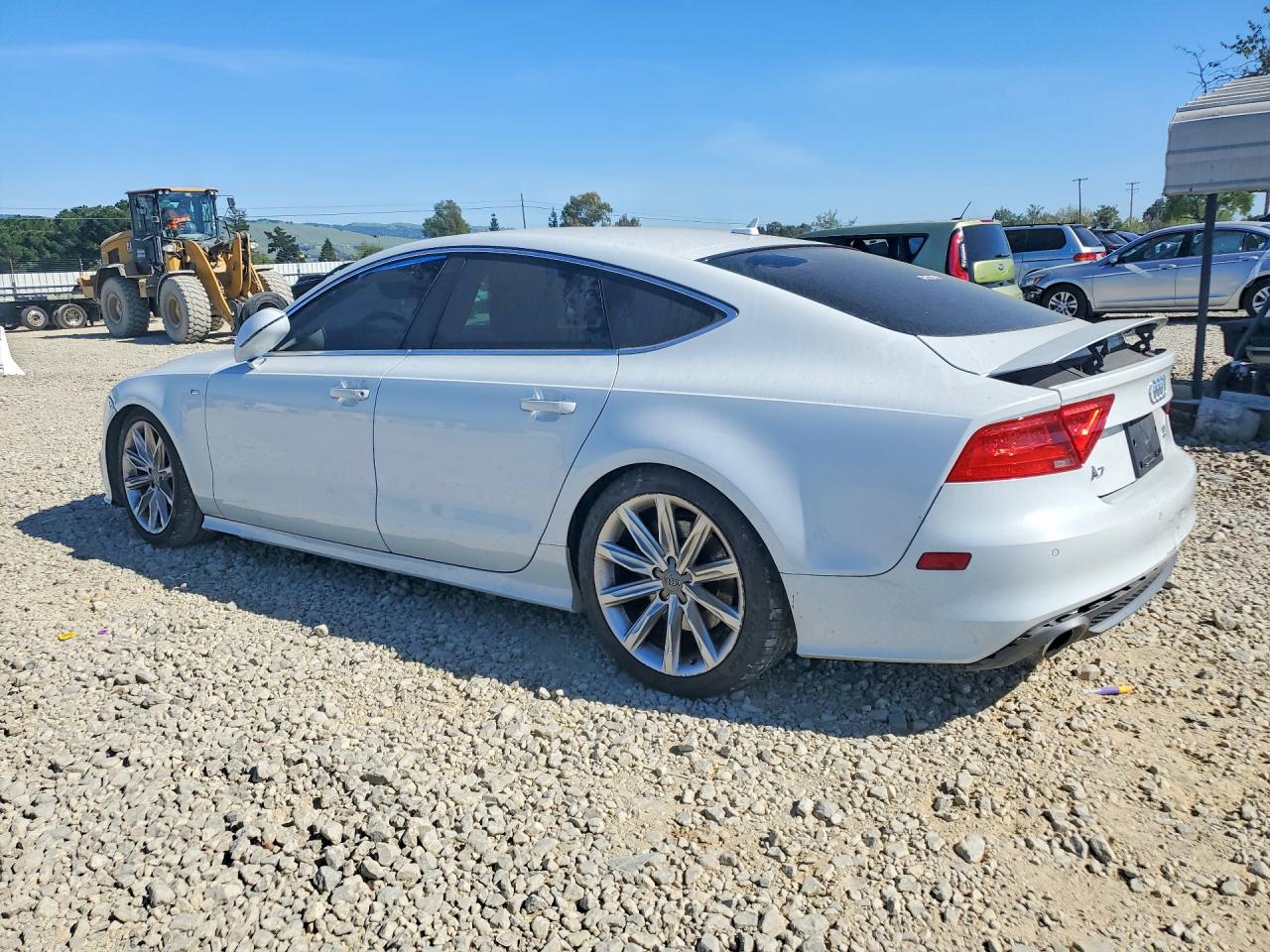 2014 AUDI A7 VIN WAU2MAFC4EN147983 photo 2