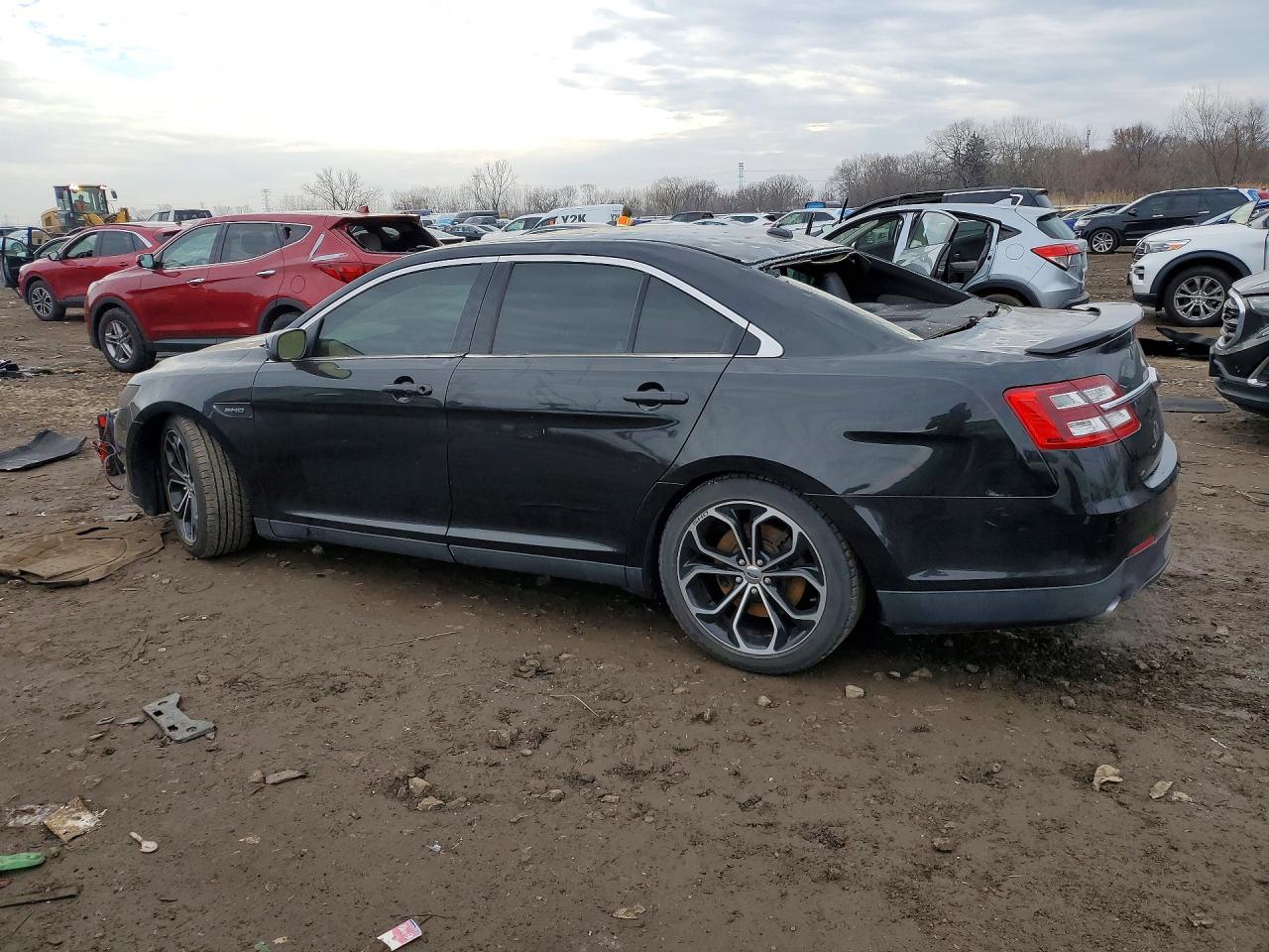 2014 Ford Taurus VIN 1FAHP2KT5EG128384 photo 2