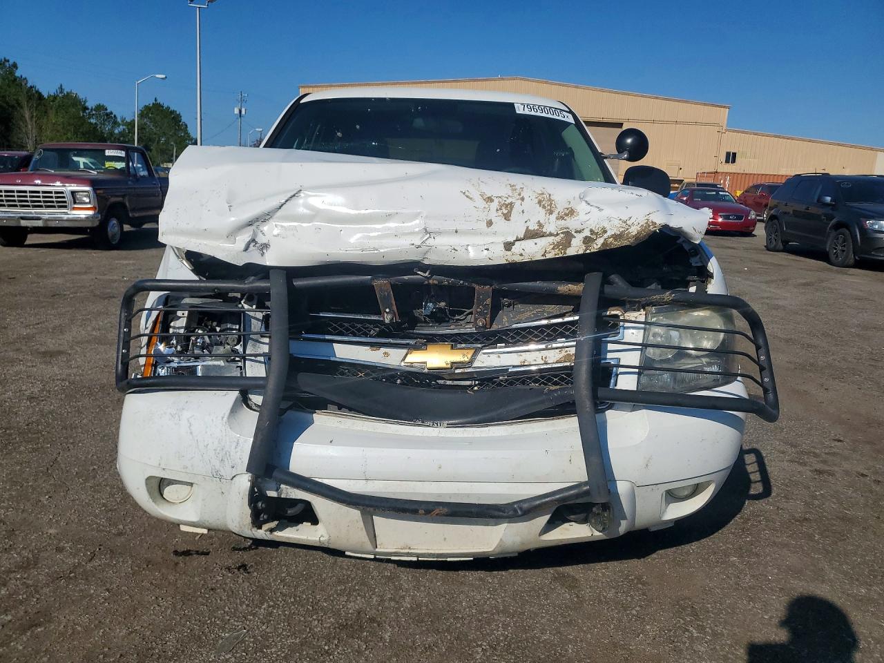2013 Chevrolet Tahoe VIN 1GNLC2E07DR216364 photo 5