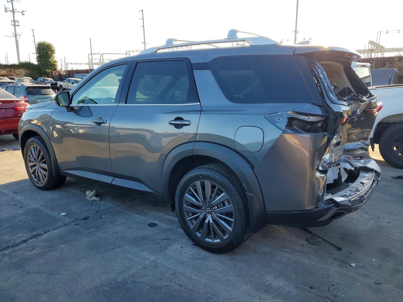 2024 Niss Pathfinder VIN 5N1DR3CB1RC210524 photo 2