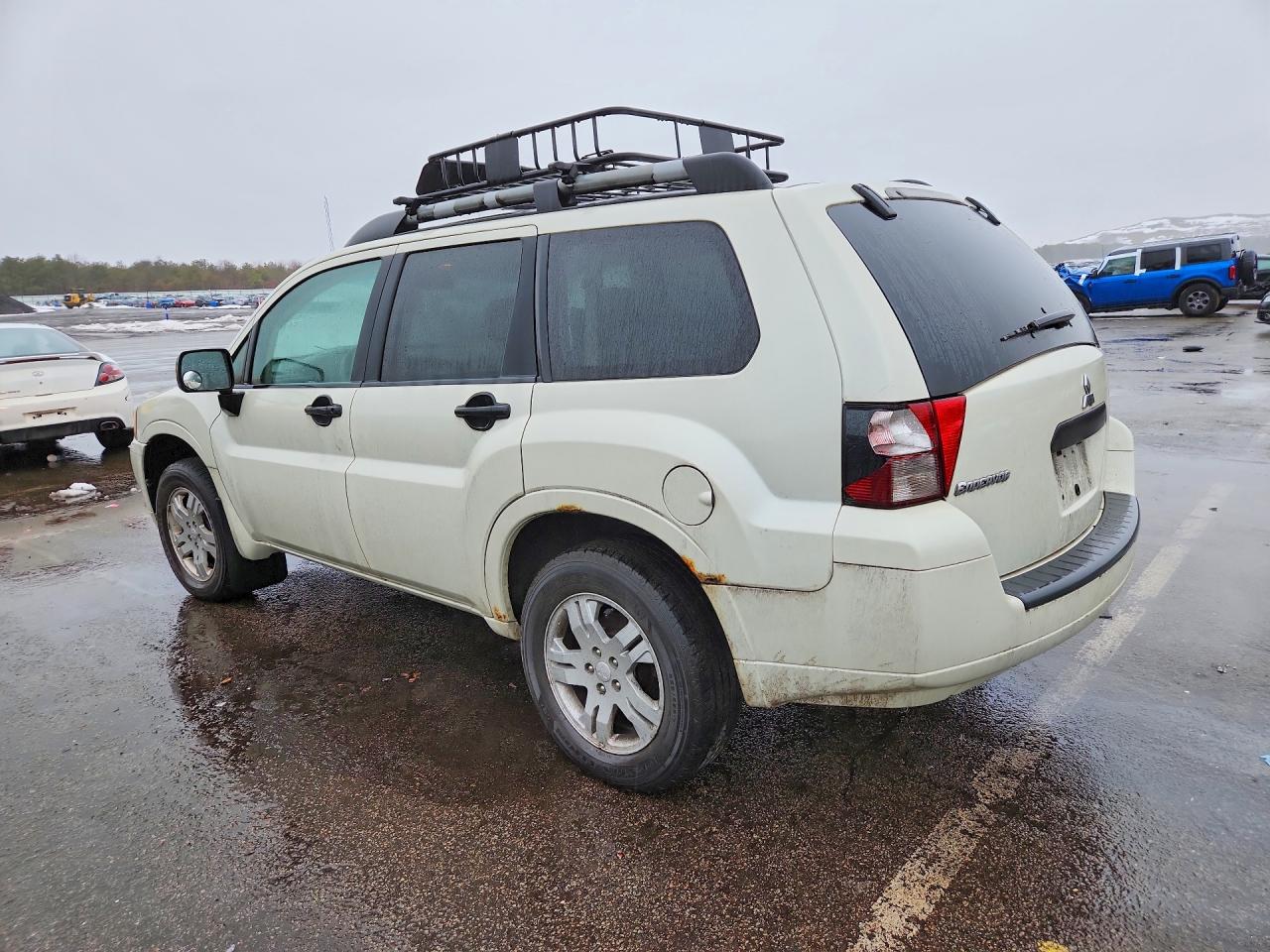 2007 Mitsubishi Endeavor VIN 4A4MN21S07E075298 photo 2