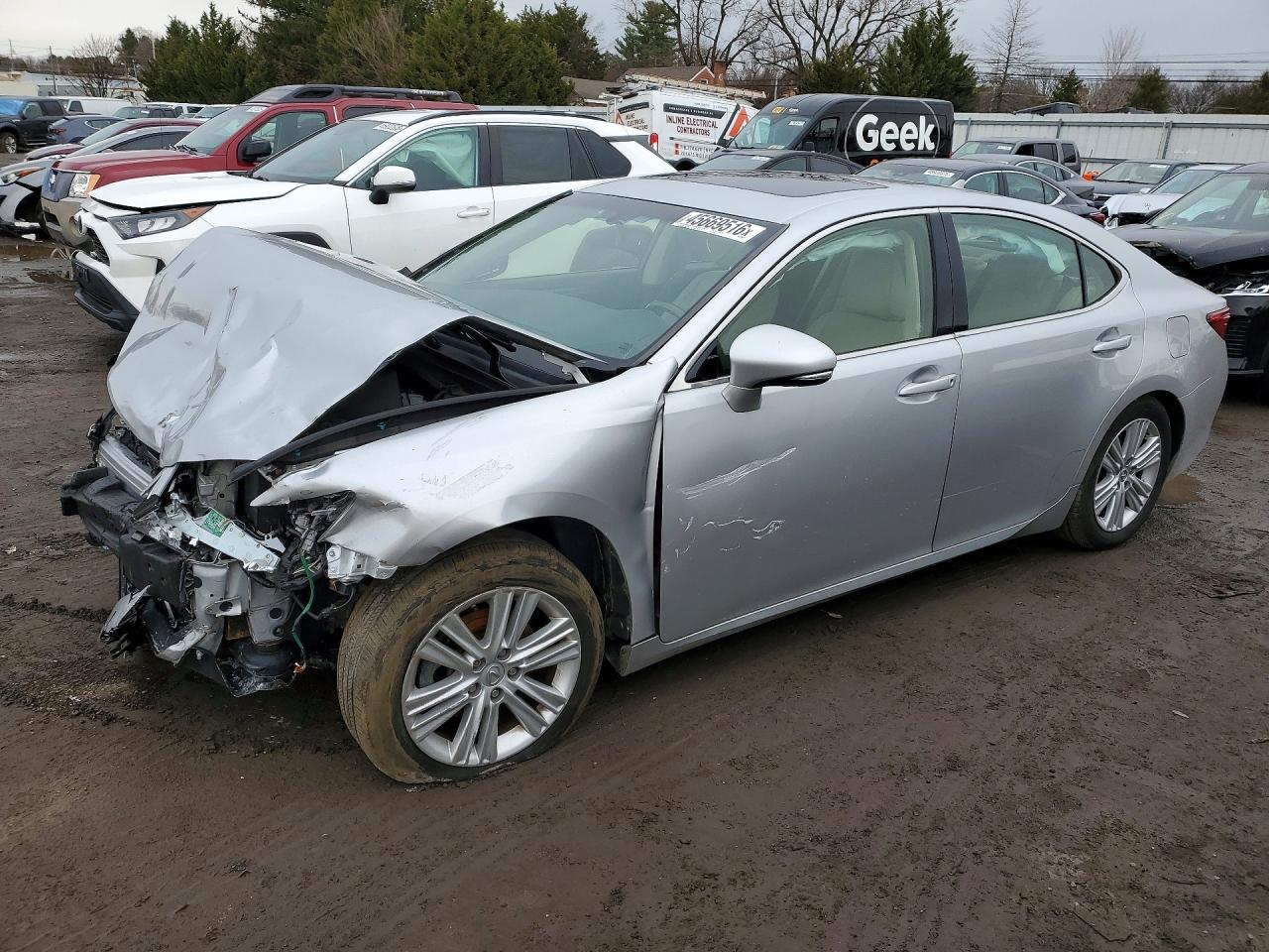 2014 Lexus ES350 VIN JTHBK1GG0E2124596 photo 1
