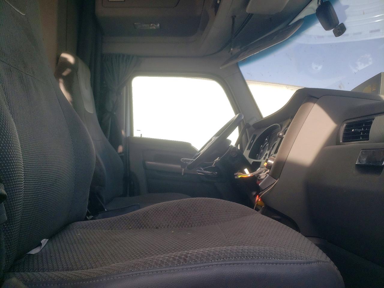 2019 KENWORTH All other VIN 1XKYDP9X9KJ299229 photo 6
