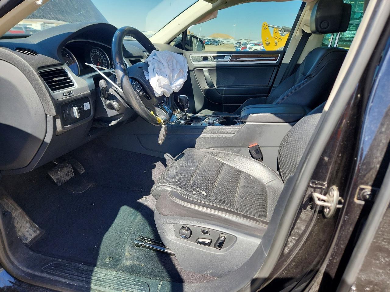 2016 Volkswagen Touareg td VIN WVGEP9BPXGD003633 photo 7