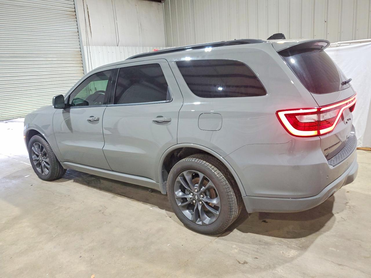 2024 Dodge Durango VIN 1C4RDJDG3RC246965 photo 2