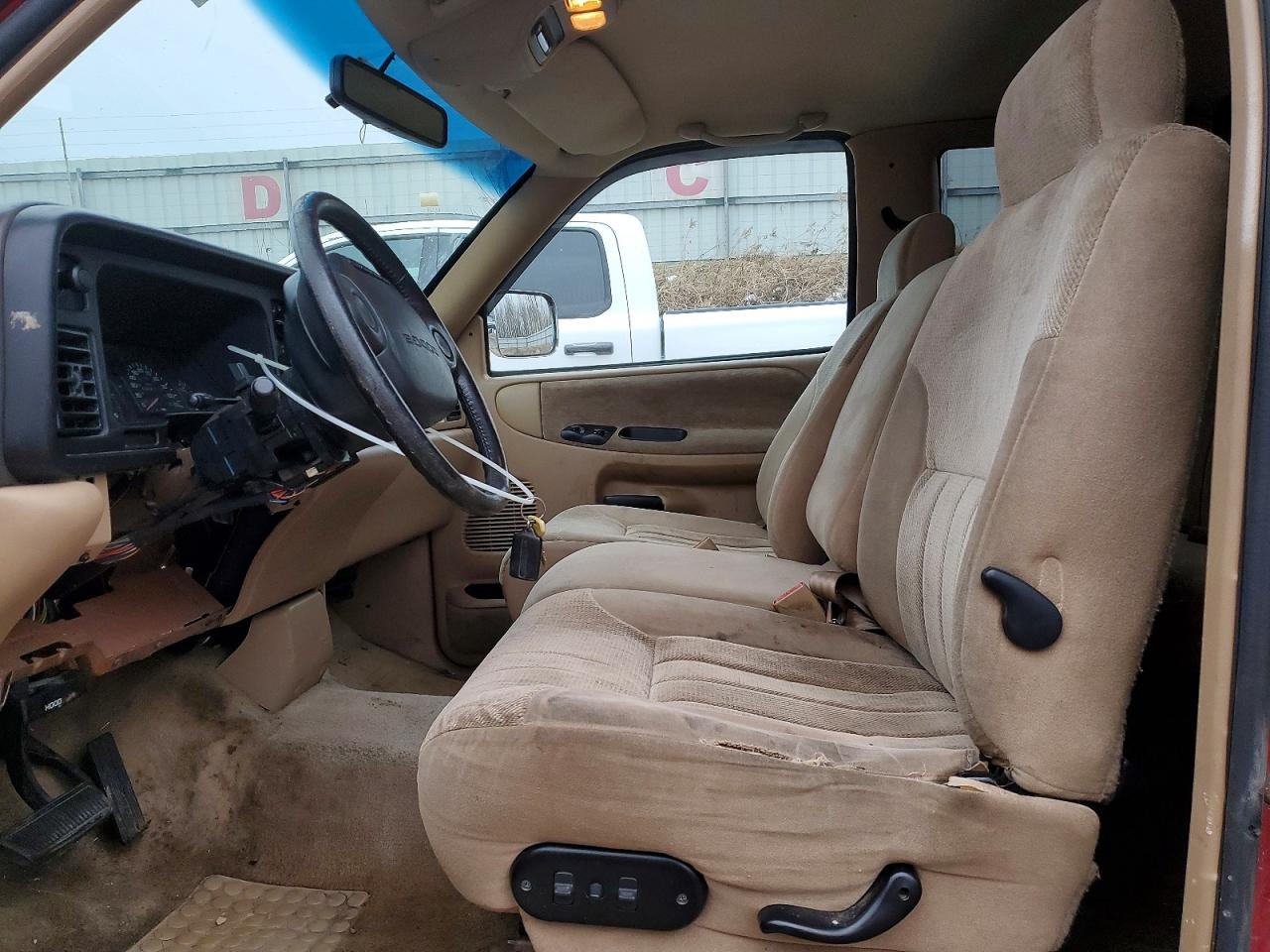 1997 Dodge Ram 1500 VIN 1B7HC13Y0VJ587657 photo 7