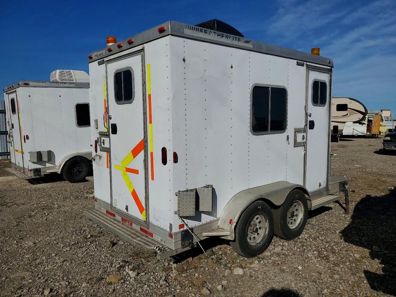 1999 PELSUE FOST 11 FIBER OPTIC SPLICING TRAILER VIN 4FGL01121YC028297 photo 4