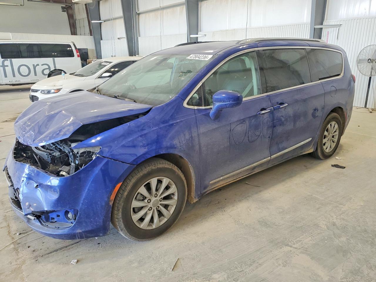 2019 Chrysler Pacifica VIN 2C4RC1BG9KR548389 photo 1