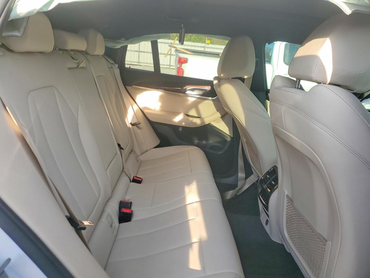2019 BMW X4 VIN 5UXUJ3C57KLG56299 photo 10