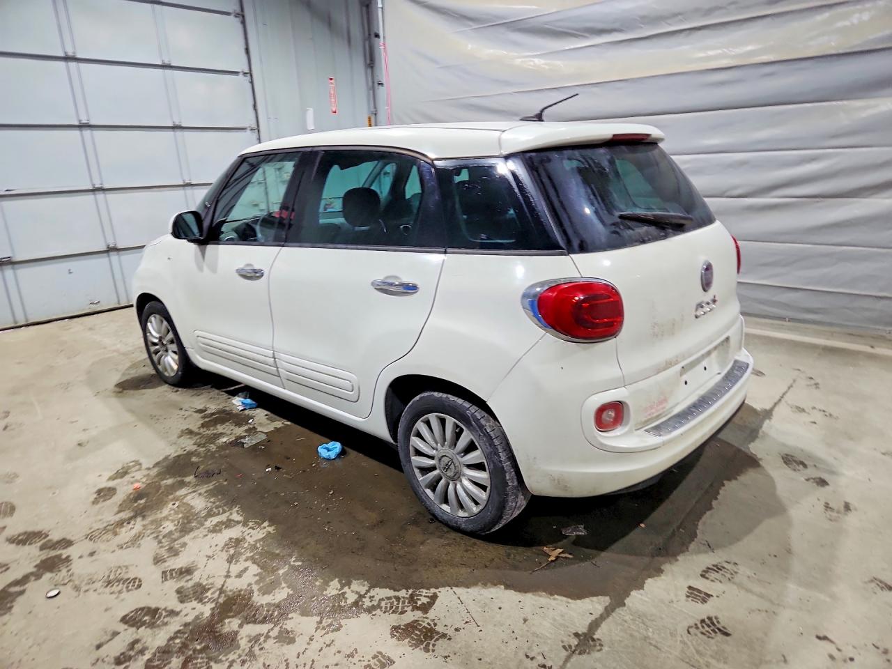 2014 Fiat 500 VIN ZFBCFABH9EZ028437 photo 2