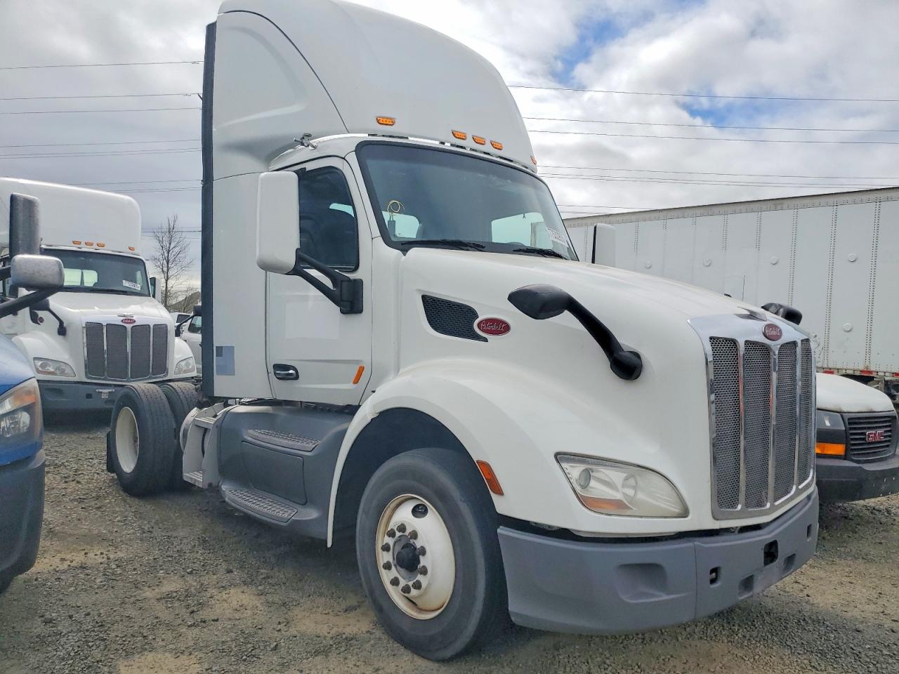 2018 PETERBILT All models VIN 1XPBA48X6JD478334 photo 1