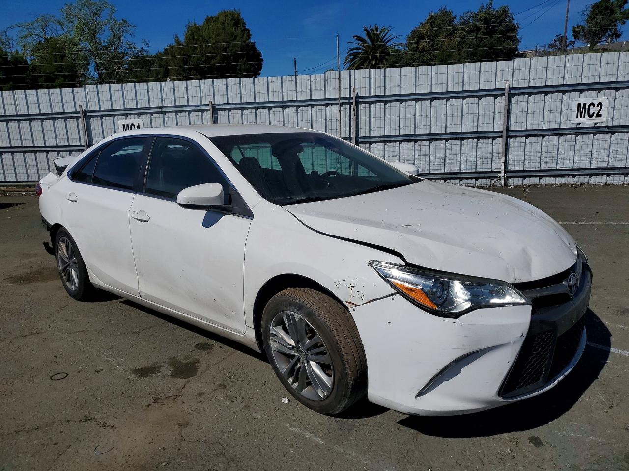 2016 TOYT Camry VIN 4T1BF1FK4GU189286 photo 4