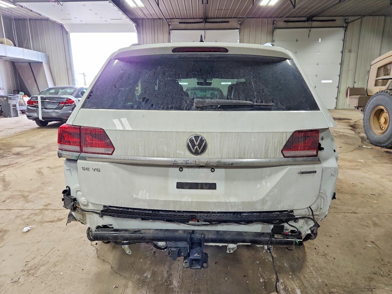 2023 Volkswagen Atlas VIN 1V2KR2CA7PC551872 photo 6