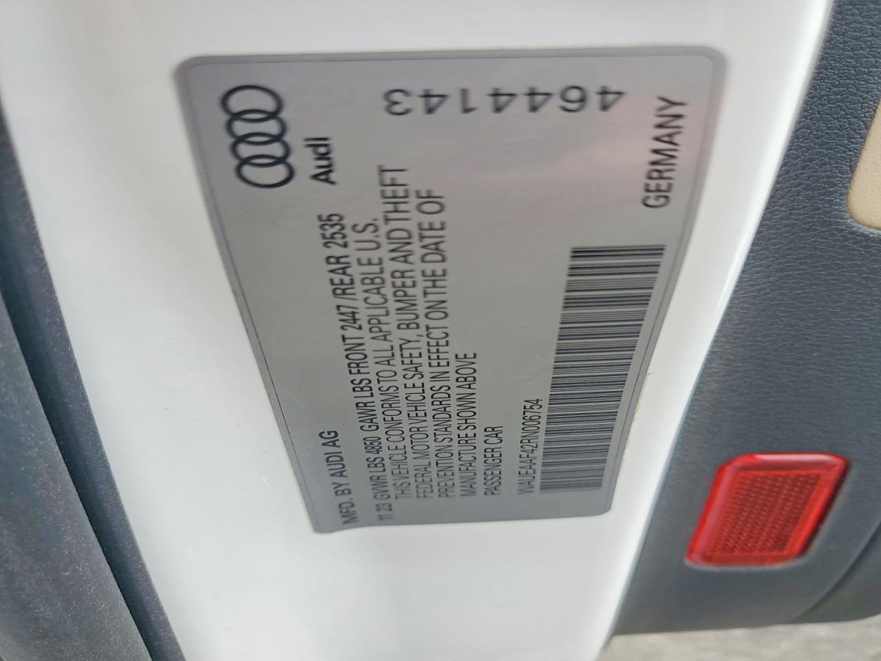 2024 Audi A4 VIN WAUEAAF42RN006754 photo 12