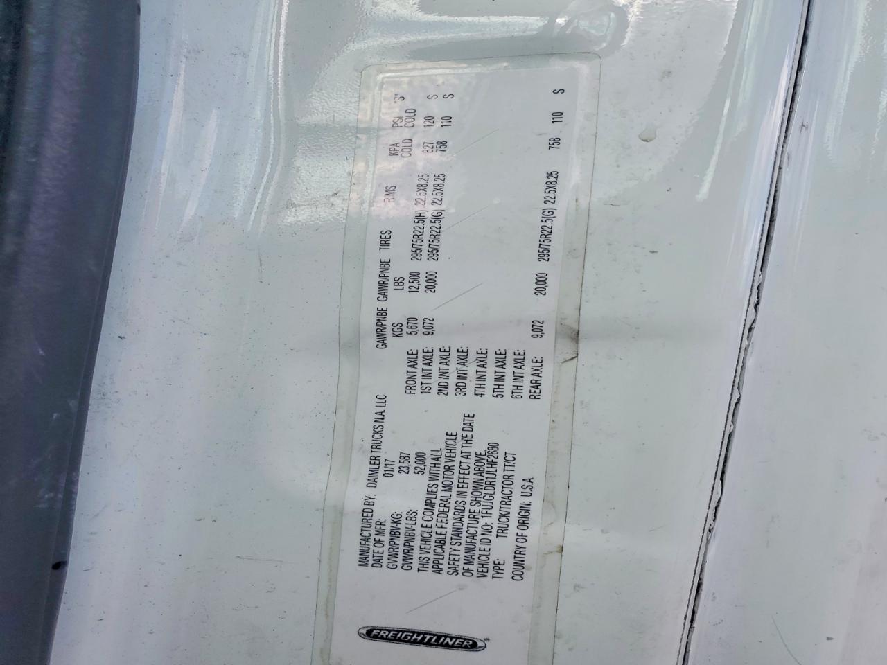 2018 FREIGLINER All other VIN 1FUJGLDR1JLHF2680 photo 10