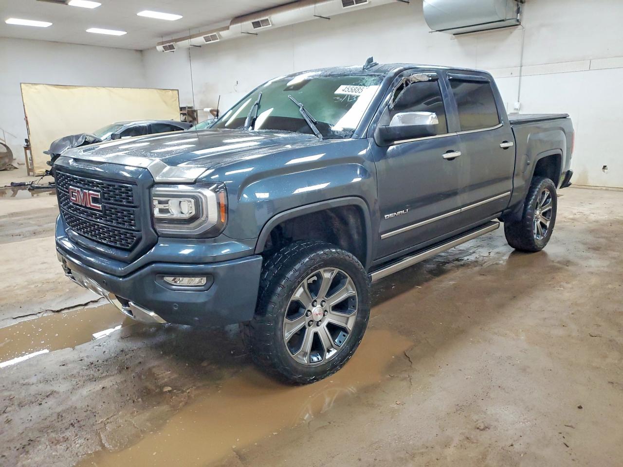 2018 GMC All models VIN 3GTU2PEJ5JG319008 photo 1