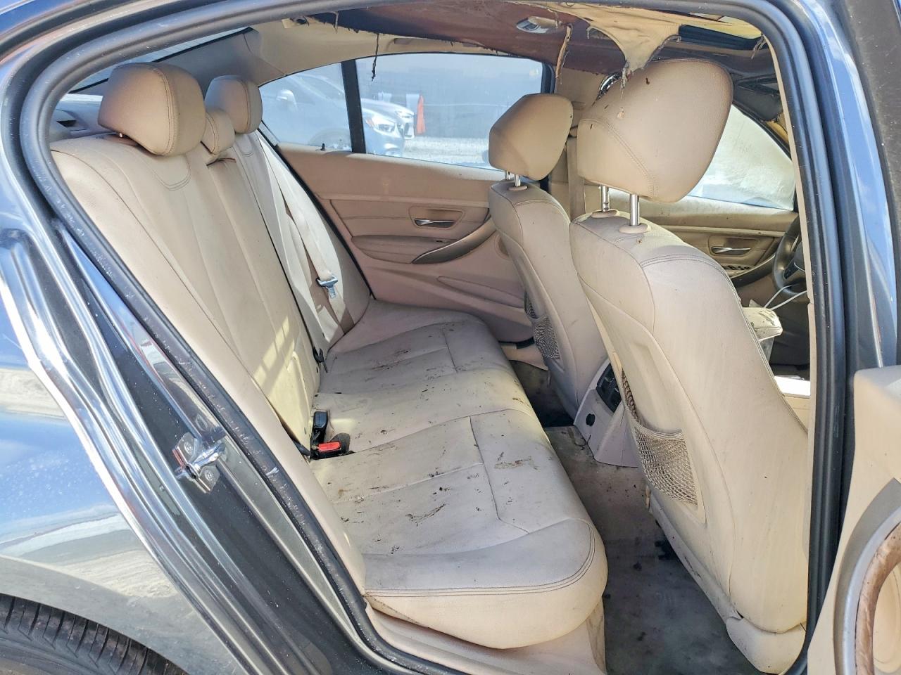 2012 BMW 3 series VIN WBA3A5C57CF347094 photo 10