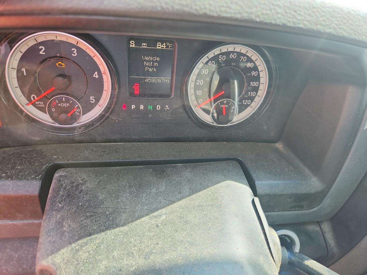 2018 Ram All models VIN 3C63RRGL5JG319180 photo 9