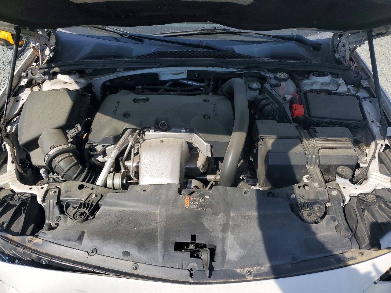 2018 Buick Regal VIN W04GP6SX5J1158962 photo 11
