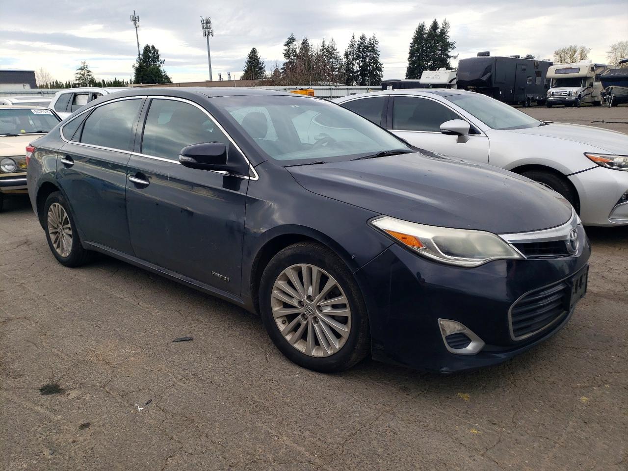 2013 Toyota Avalon VIN 4T1BD1EB4DU009940 photo 4